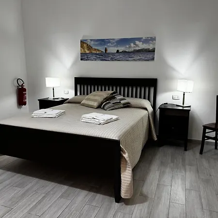 Tarinuzza * Λίπαρι