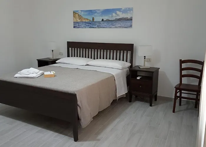 Tarinuzza Λίπαρι